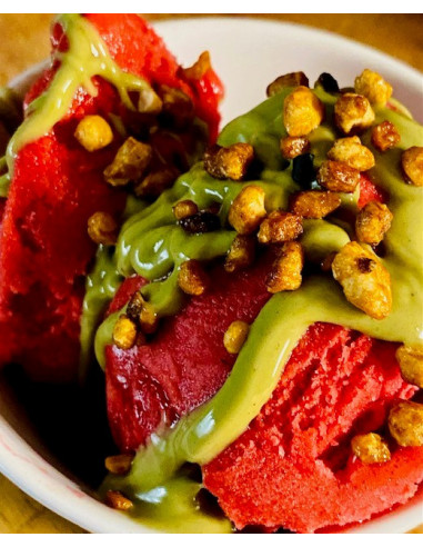 Glace avec nappage topping pistache Dubaï pour glaces, crêpes, gaufres, desserts et boissons gourmandes.